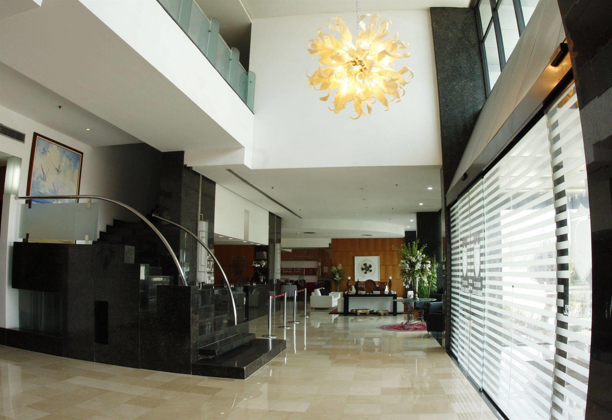 Royalty Barra Hotel ริโอเดจาเนโร ภายนอก รูปภาพ